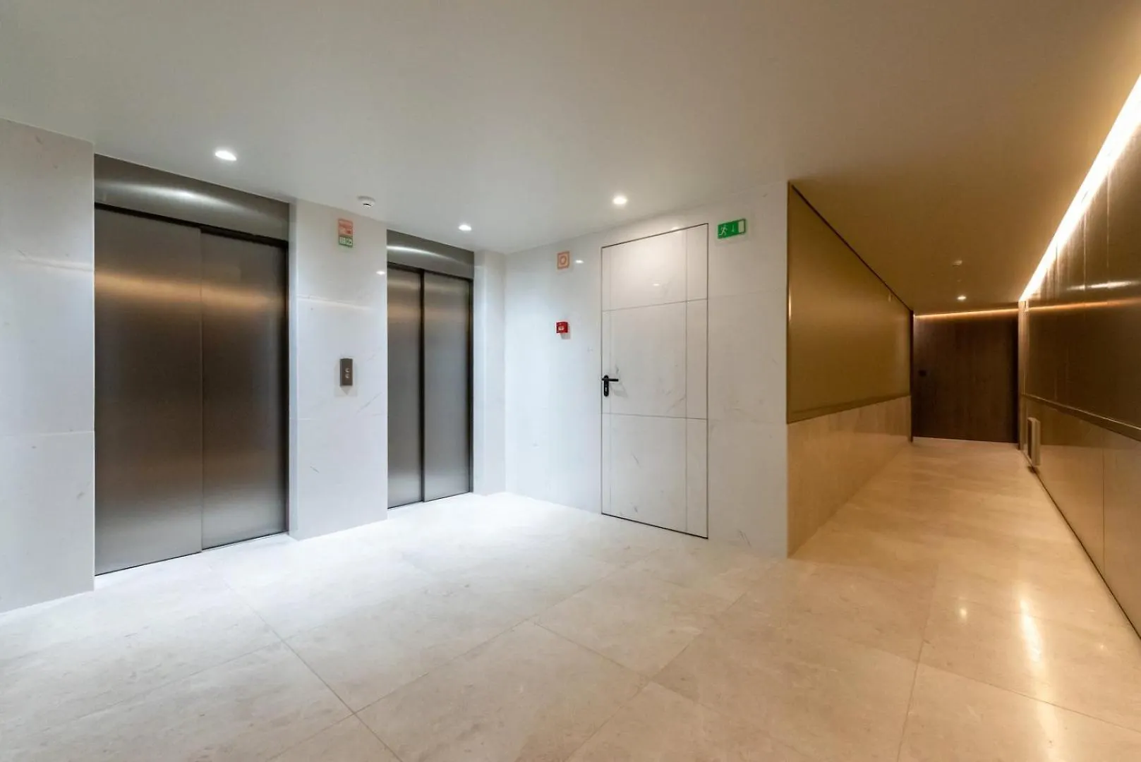 Guestready - Mid-Century Apartment Near Cais Do Sodre Lisbon