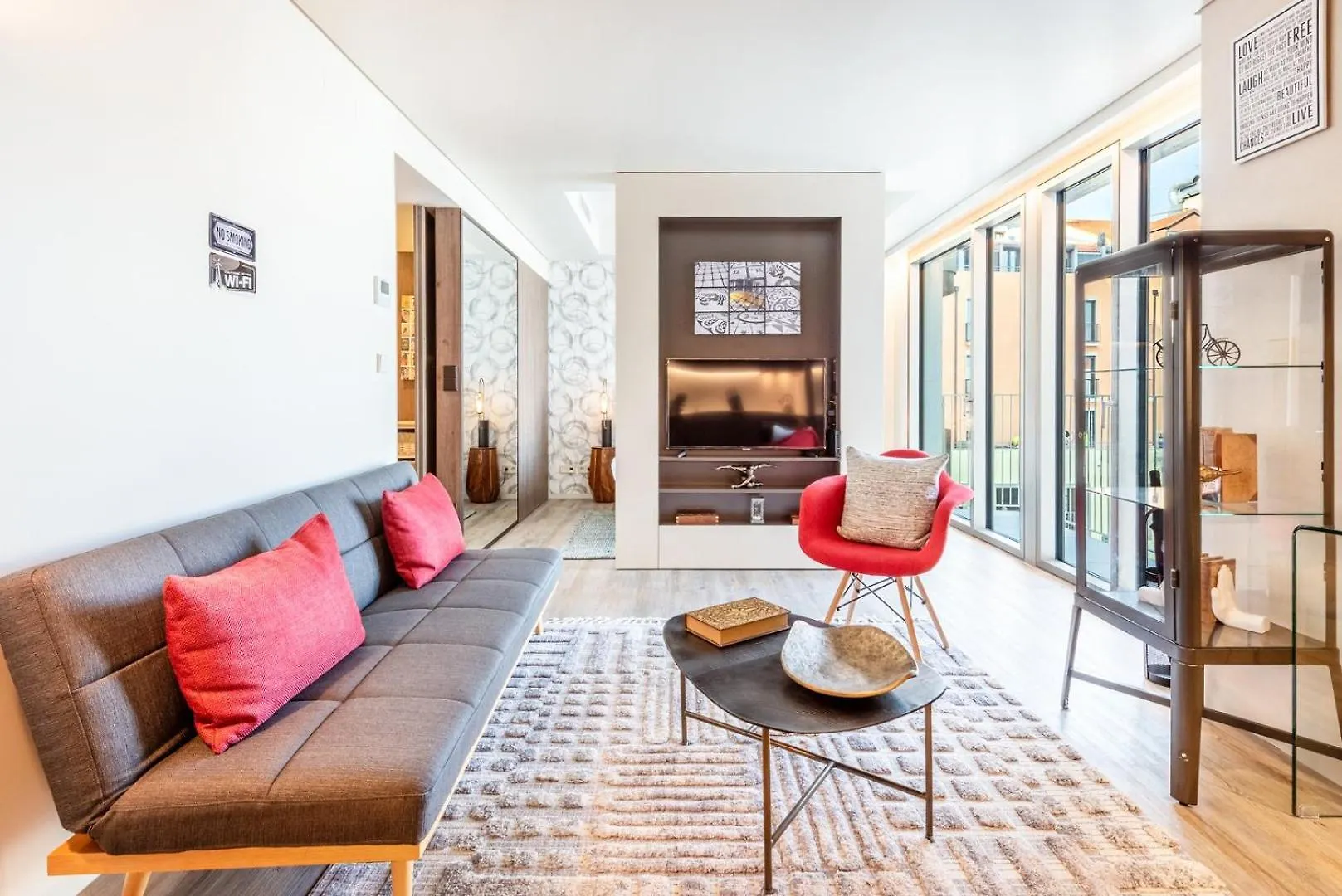 Guestready - Mid-Century Apartment Near Cais Do Sodre contacts